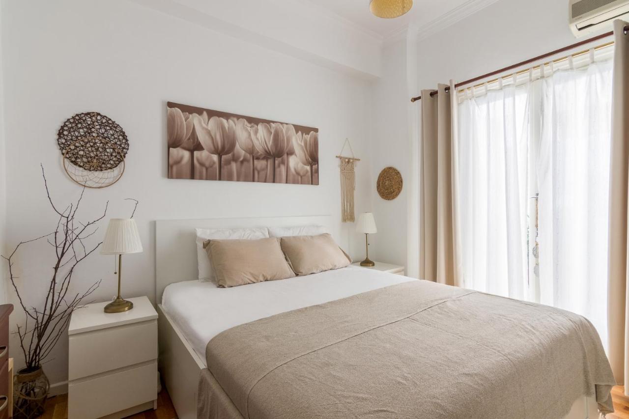 Classic And Modern Apartment In Athena Bagian luar foto